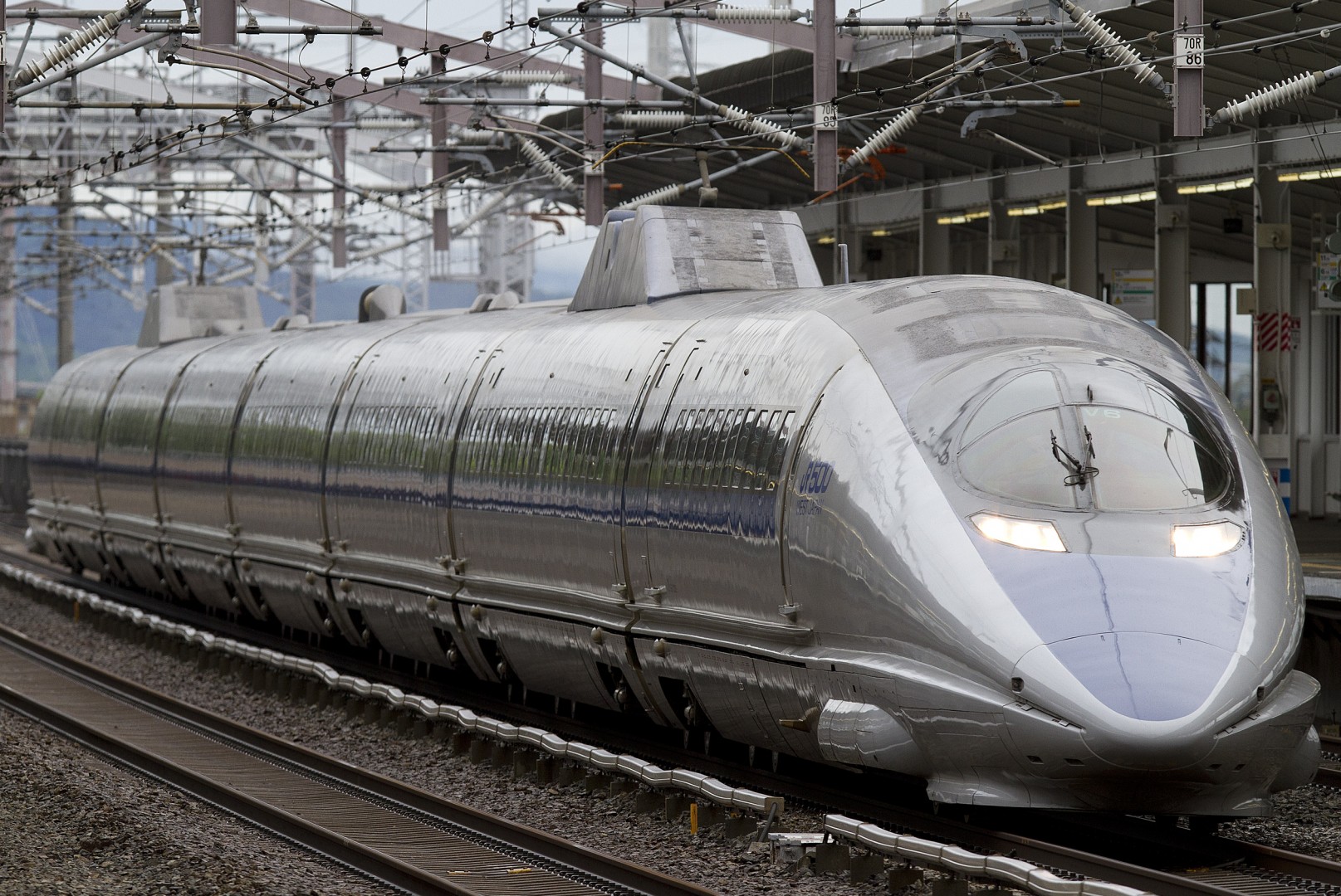 JR West, Renfe y Adif firman acuerdo de colaboración