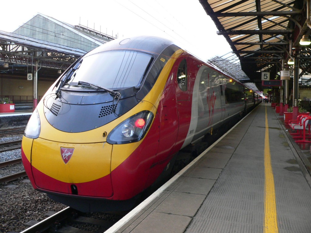 Pendolino 018 de la serie 390 de Virgin en Crewe sirviendo la West Coast Main Line. Foto: Chris McKenna. Pendolino 018 de la serie 390 de Virgin en Crewe sirviendo la West Coast Main Line. Foto: Chris McKenna.