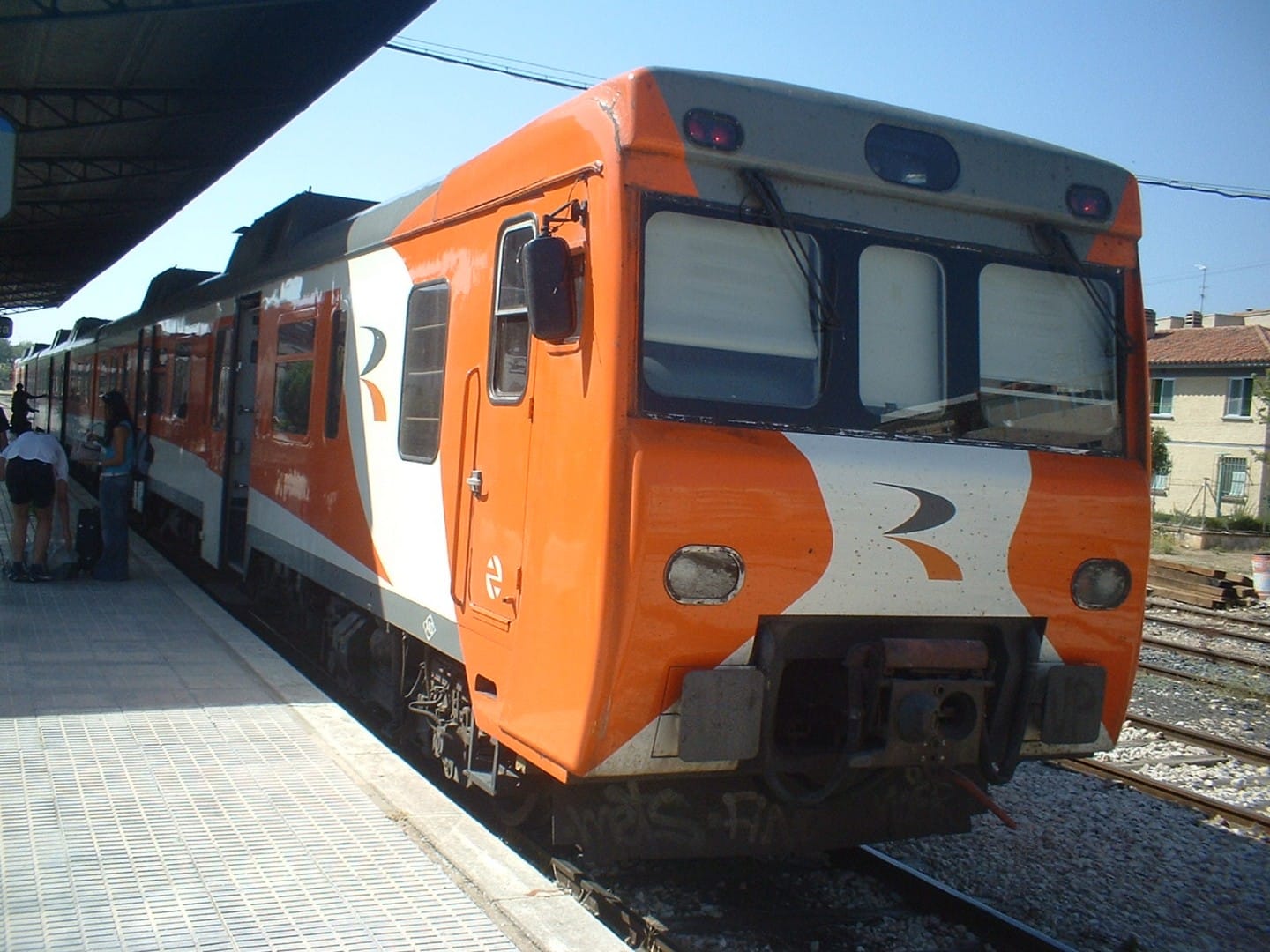 El Madrid-Cuenca-Valencia se queda con tres trenes