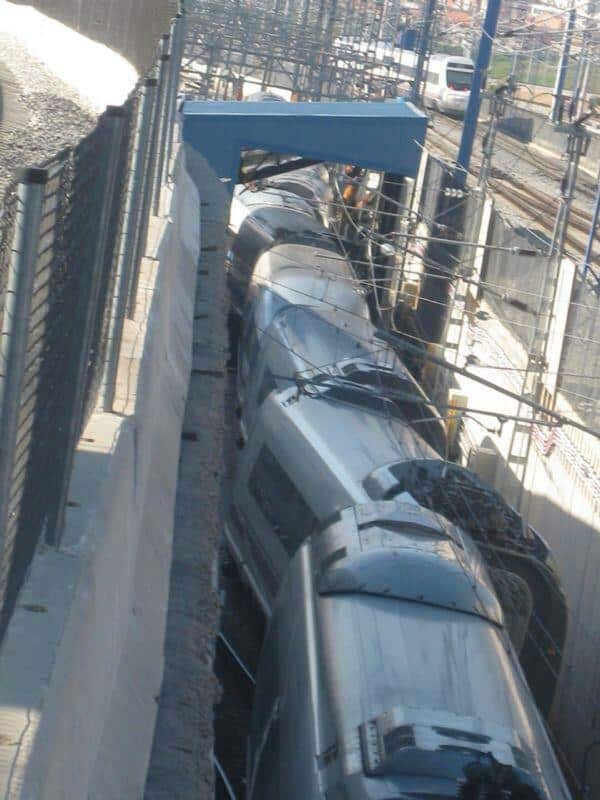 Dos "Velaro" 103 de Renfe chocan en Cerro Negro