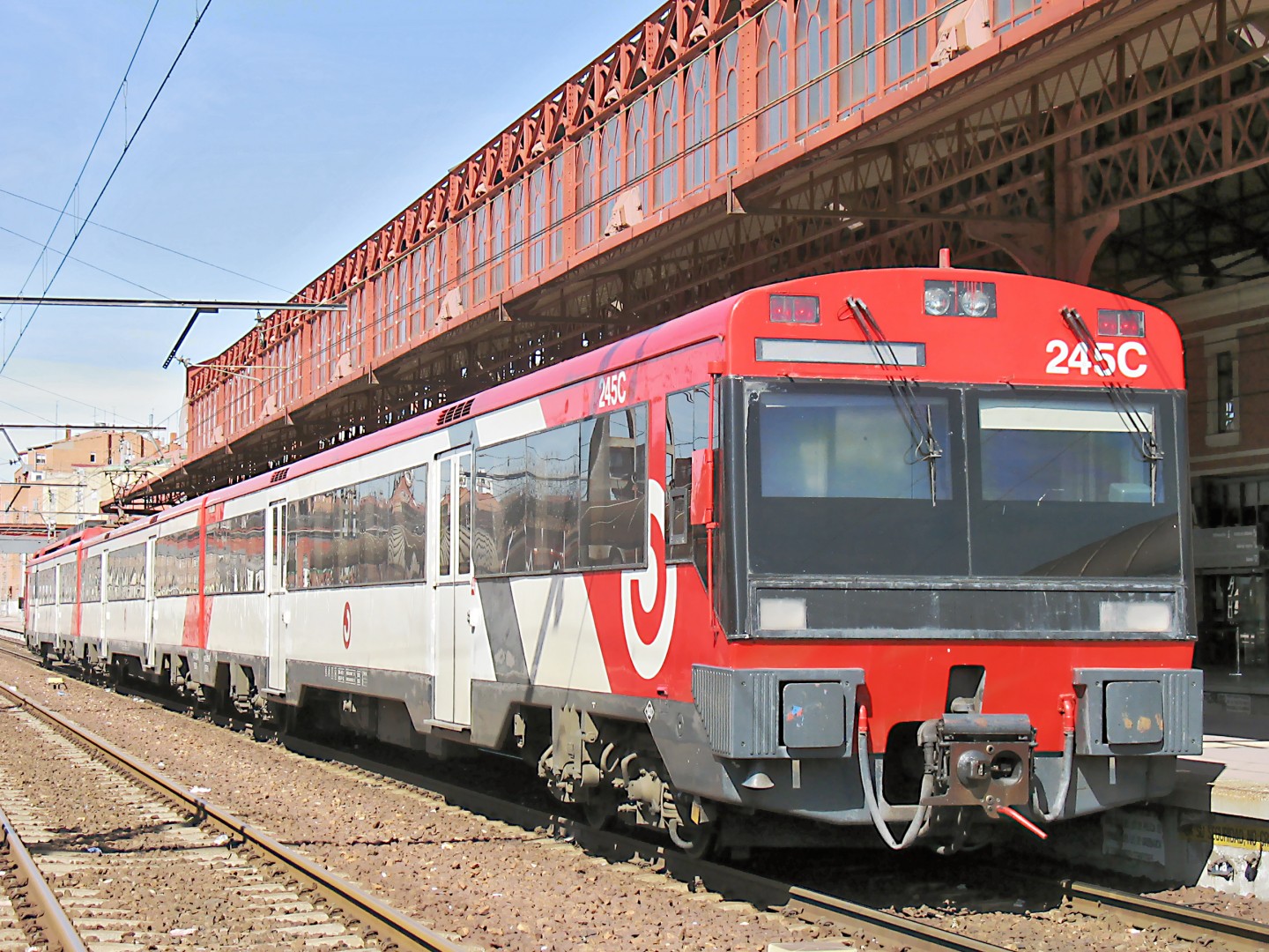 Renfe anuncia el reparto de trabajadores tras la segregación