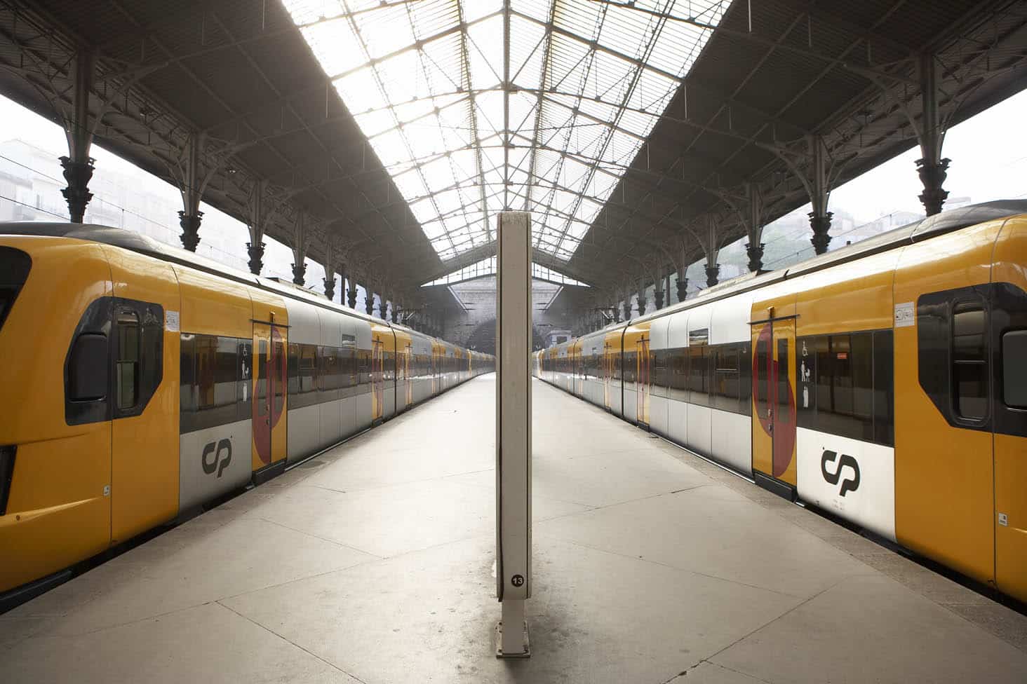Los billetes de trenes urbanos de Oporto se podrán comprar en la calle