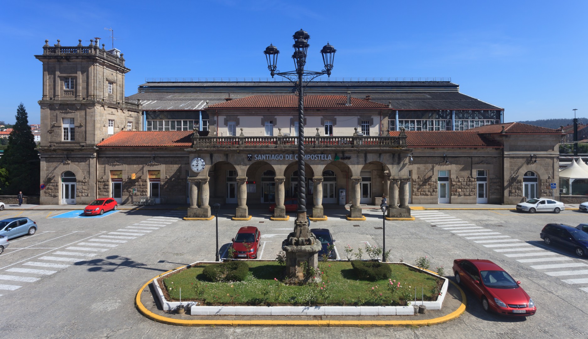 Convenio para fomentar turismo en tren en Santiago de Compostela