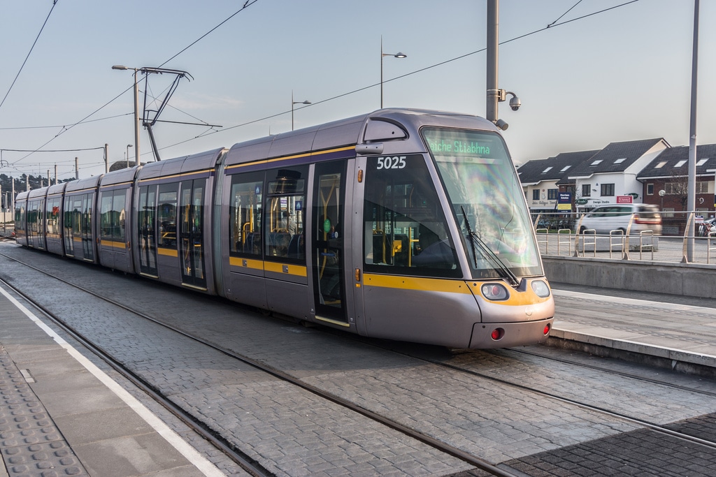 Tranvía Citadis en el metro ligero de la línea verde del Luas. Foto: William Murphy