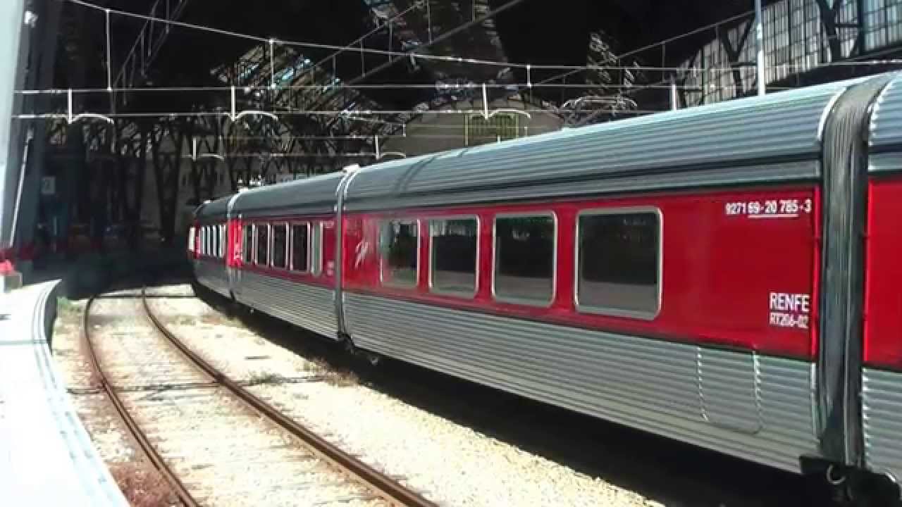 El Tarraco Talgo saliendo de Barcelona-Francia