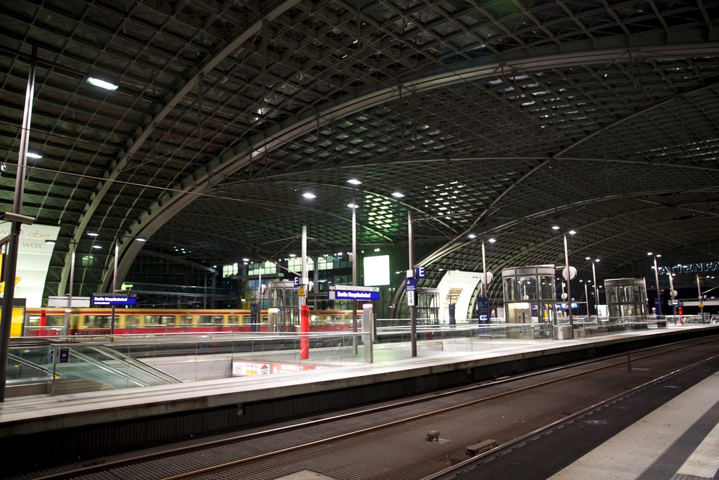 La Estación Central de Berlín es la mayor terminal de paso de la Unión Europea.
