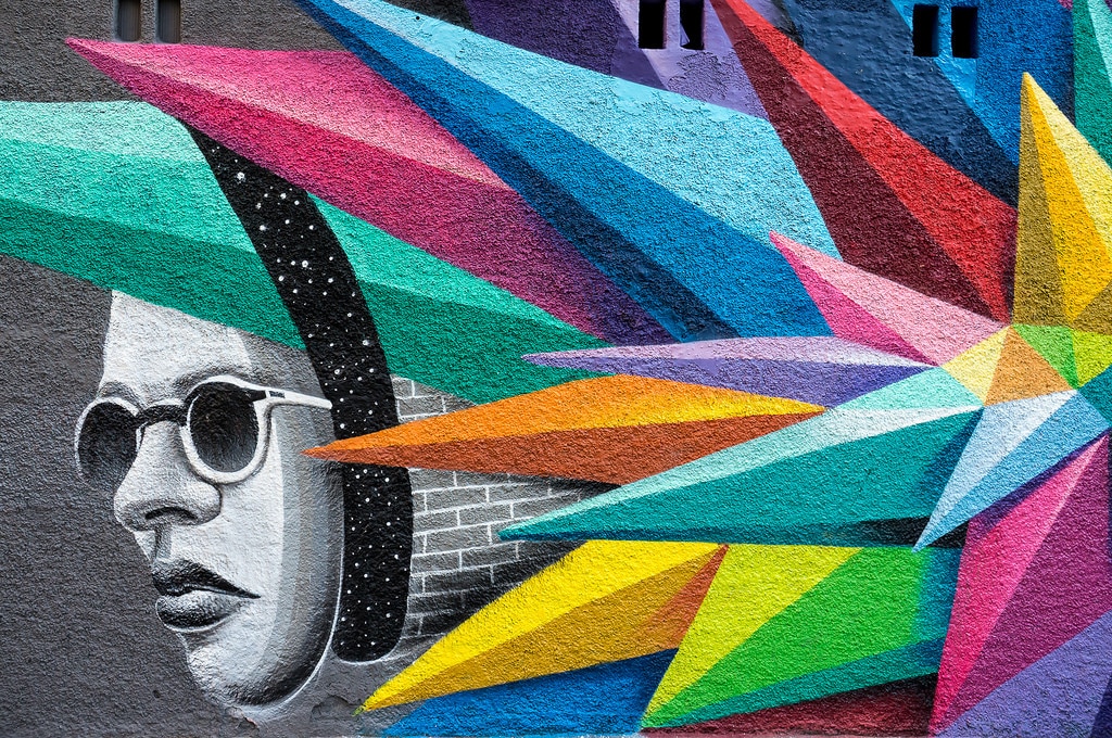 Arte urbano para decorar la estación Paco de Lucía