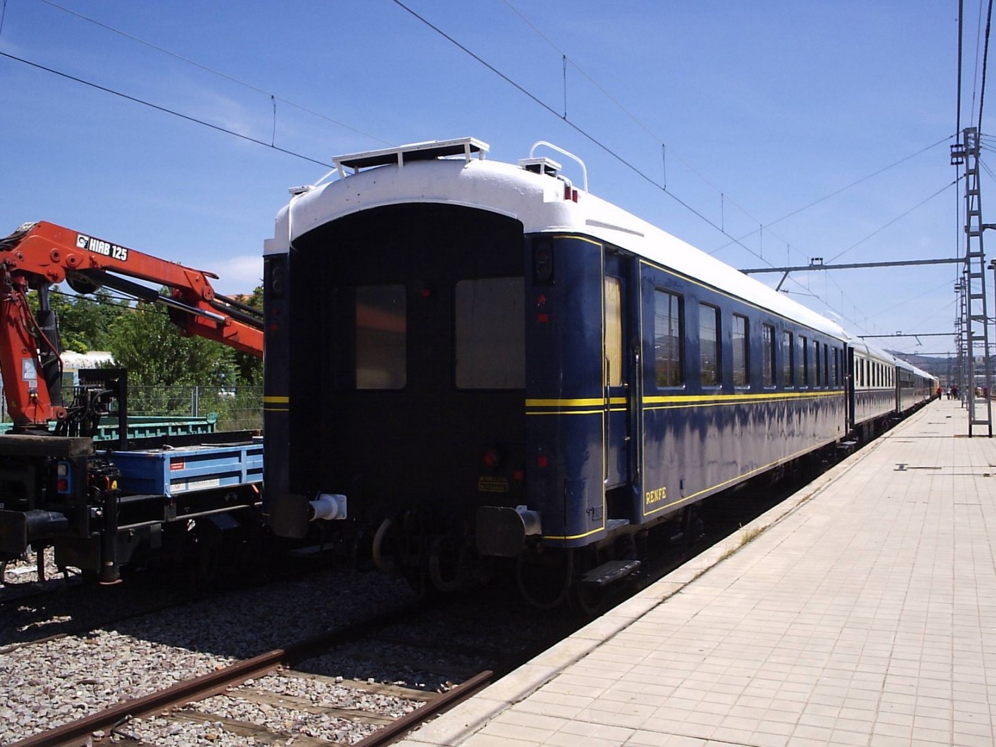 Tren turístico Edades del Hombre por el Directo de Burgos el sábado 26
