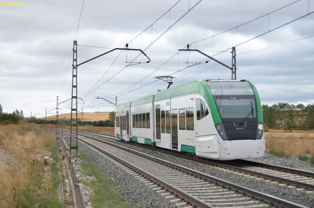 Comienzan las pruebas del tren tranvía de la Bahía de Cádiz