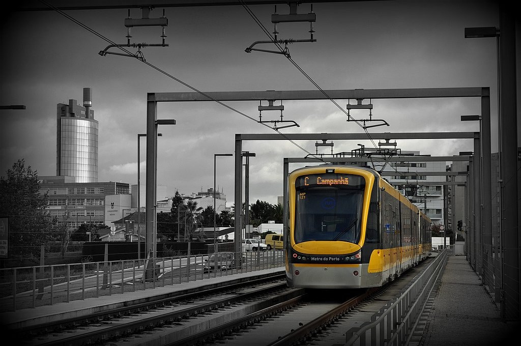 Sólo falta formalizar el acuerdo para que TMB y Moventis operen el transporte público de Oporto. Foto: Tiago Miranda.