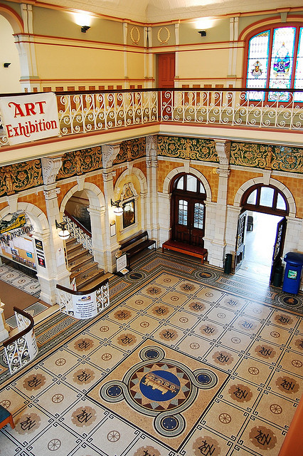 Su interior rico en detalles es otro de los puntos fuertes de la estación de Dunedin. Foto: Daniel Pietzsch.