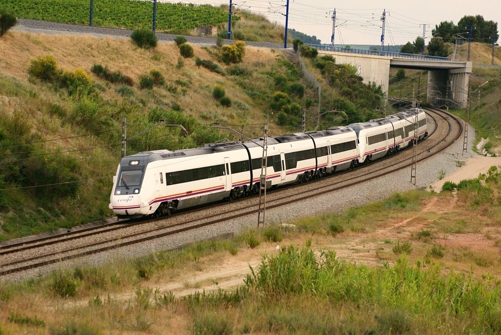 Ley del Sector Ferroviario: cambios en los cánones de Adif