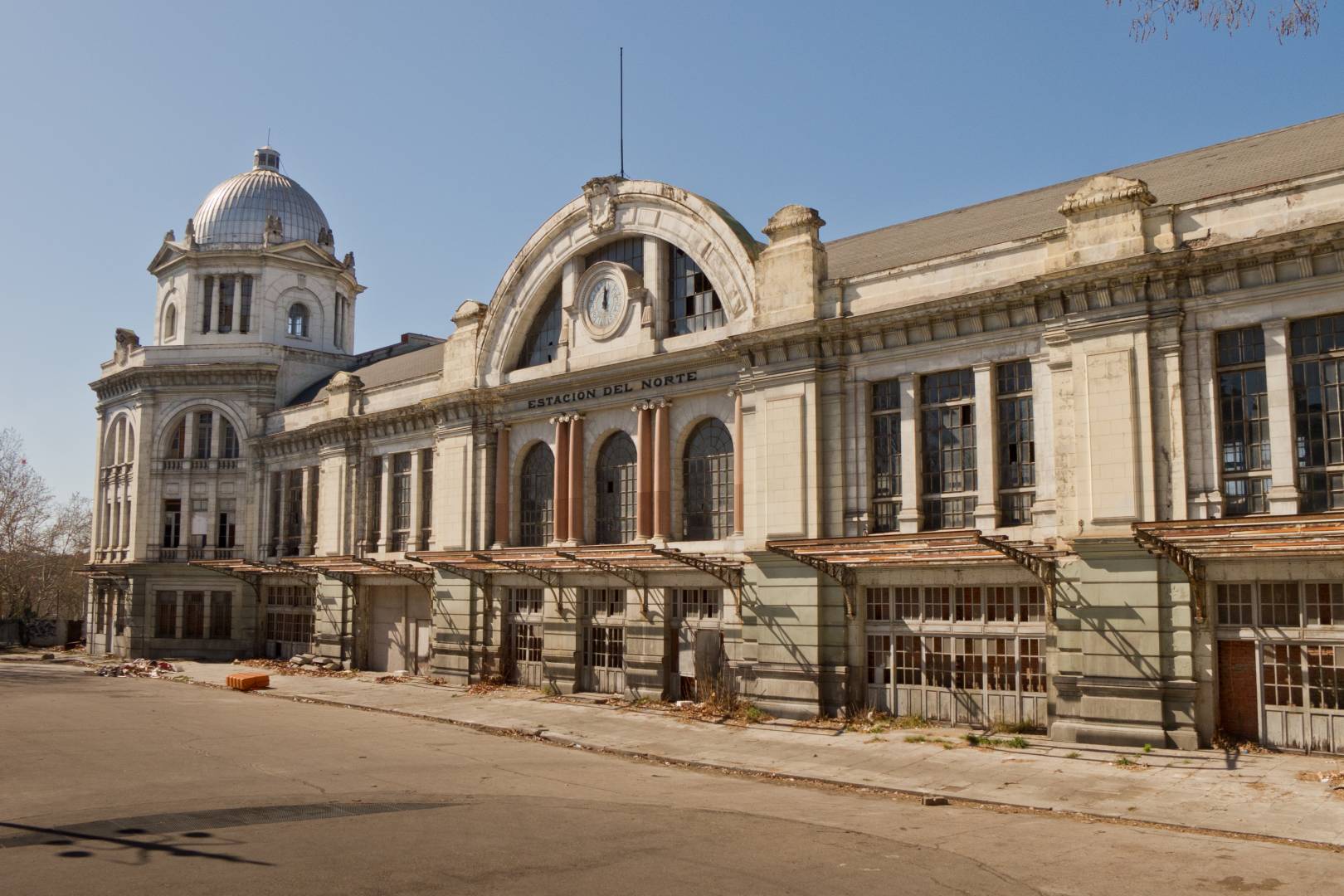 Adif adjudica Príncipe Pío para convertirla en teatro