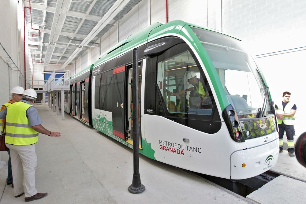 Un cuarto tren para el metro de Granada