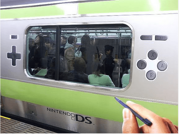 Ingenioso ejemplo de vinilo en el tren. Foto: El Economista.