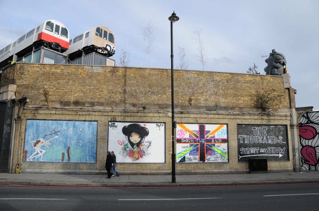 La otra vida de los trenes del metro de Londres
