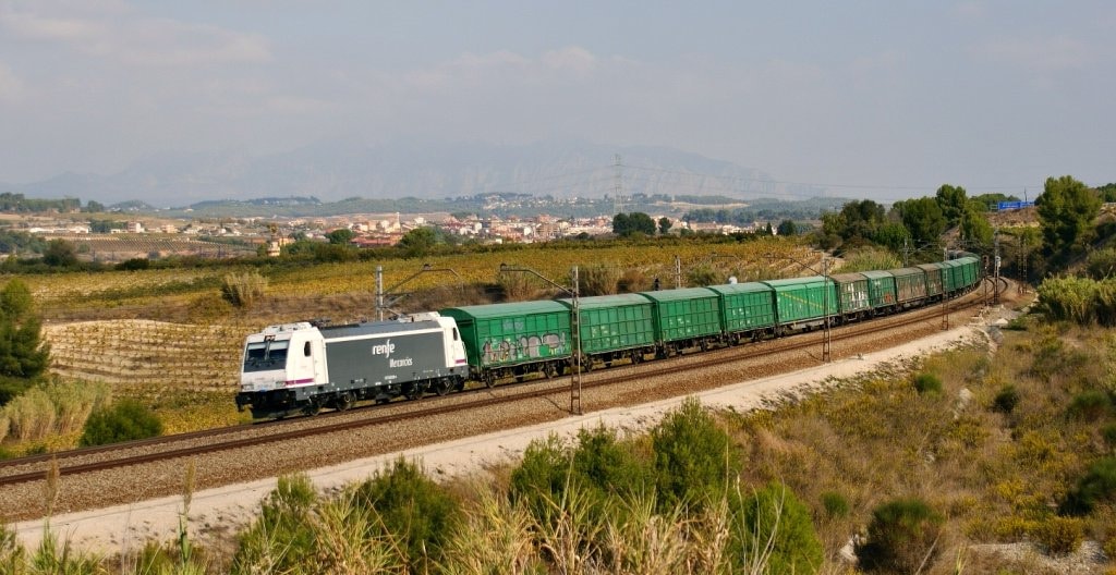 Instalarán ancho variable en trenes de mercancías