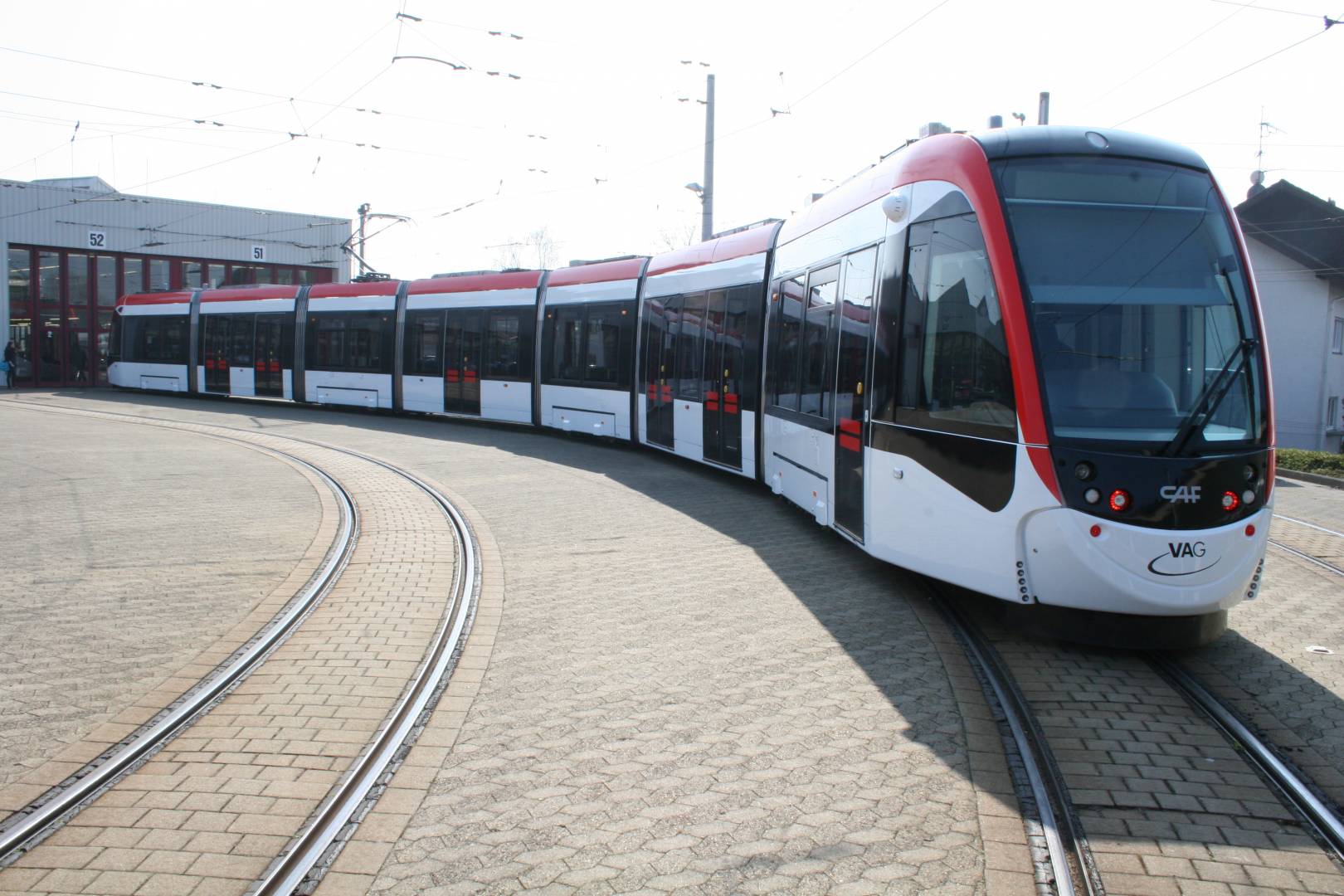 Friburgo enseña sus nuevos CAF Urbos