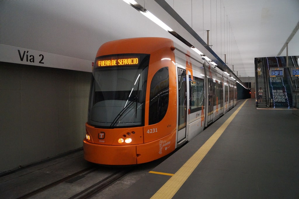 La línea 2 del TRAM de Alicante cumple dos años