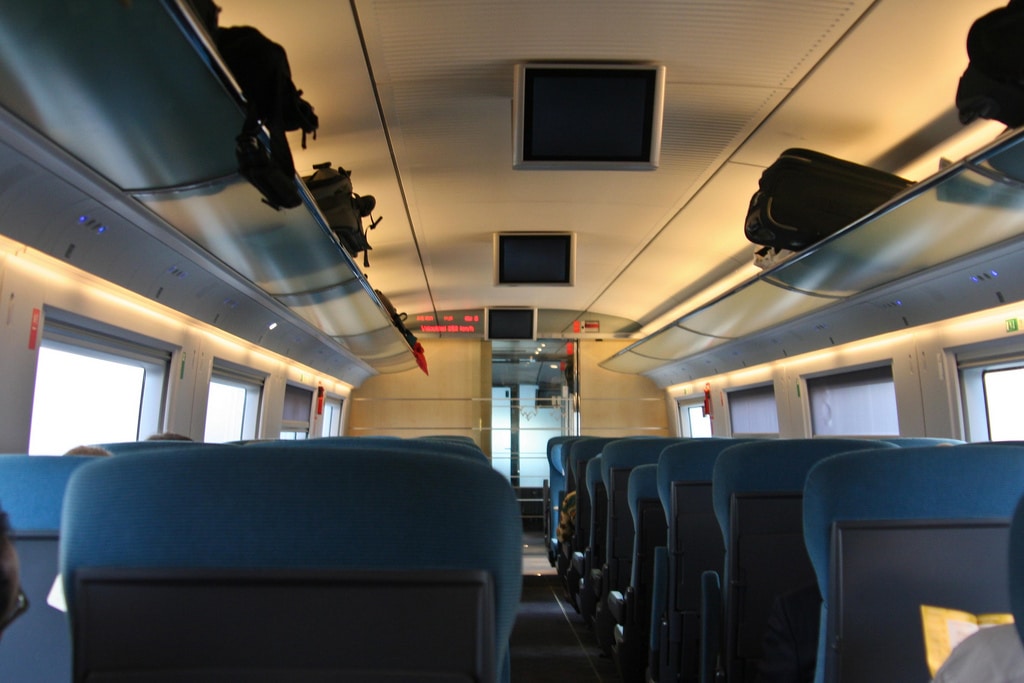 Renfe instala sus nuevos portaequipajes, más seguros