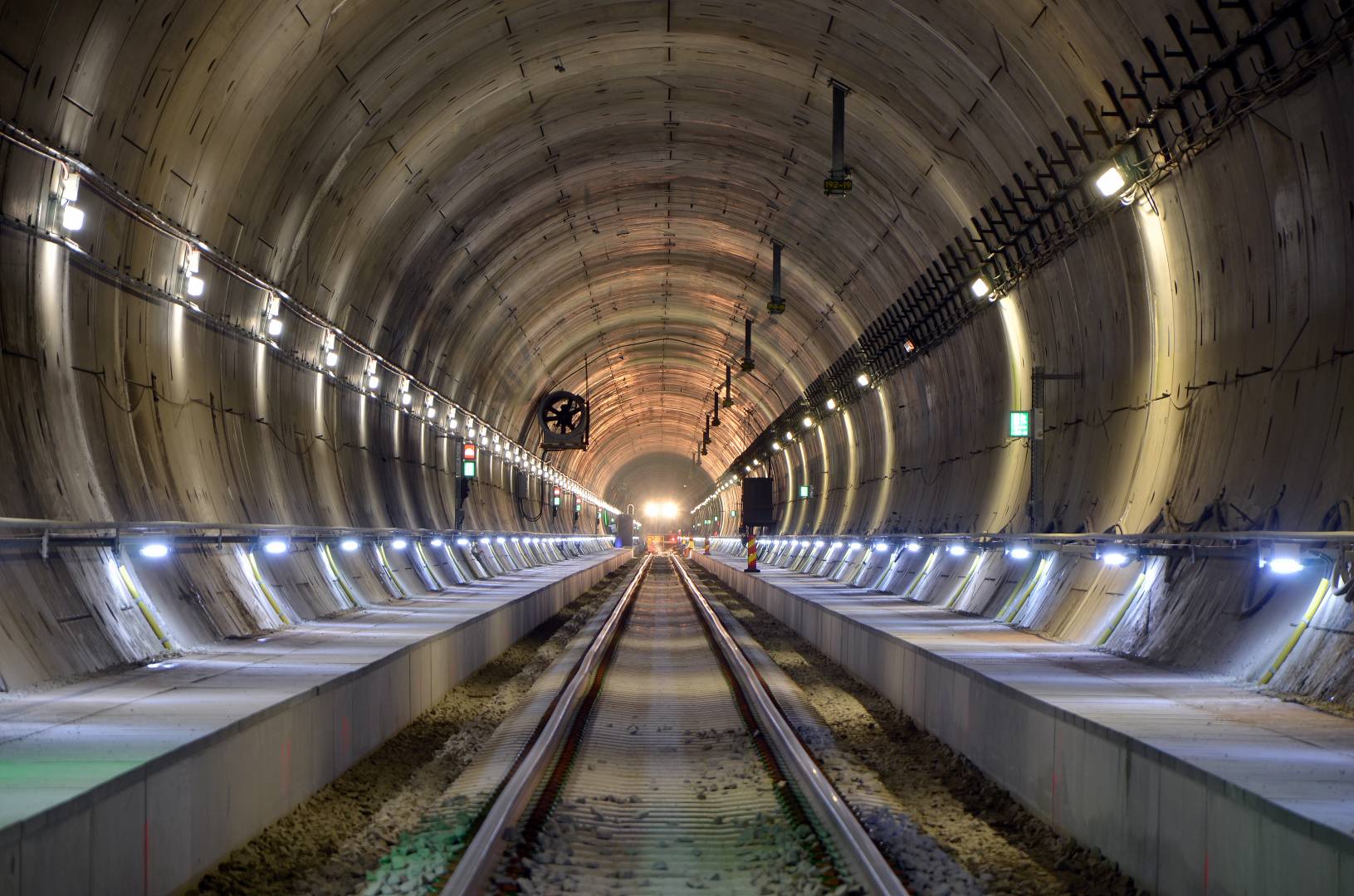 Se estrena el túnel de Hallandsås 2 décadas después