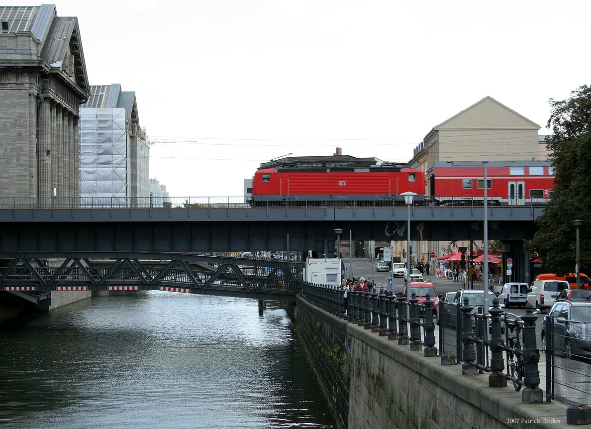 Los directivos de DB cobrarán menos si los trenes llegan tarde