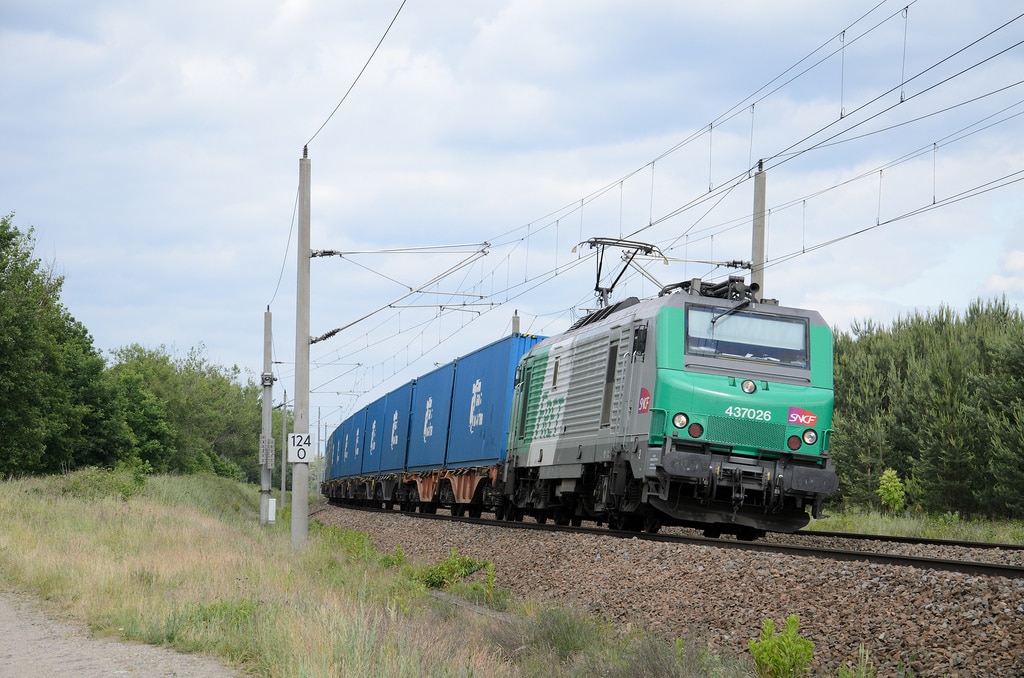 SNCF prueba trenes de mercancías de 1.000 metros
