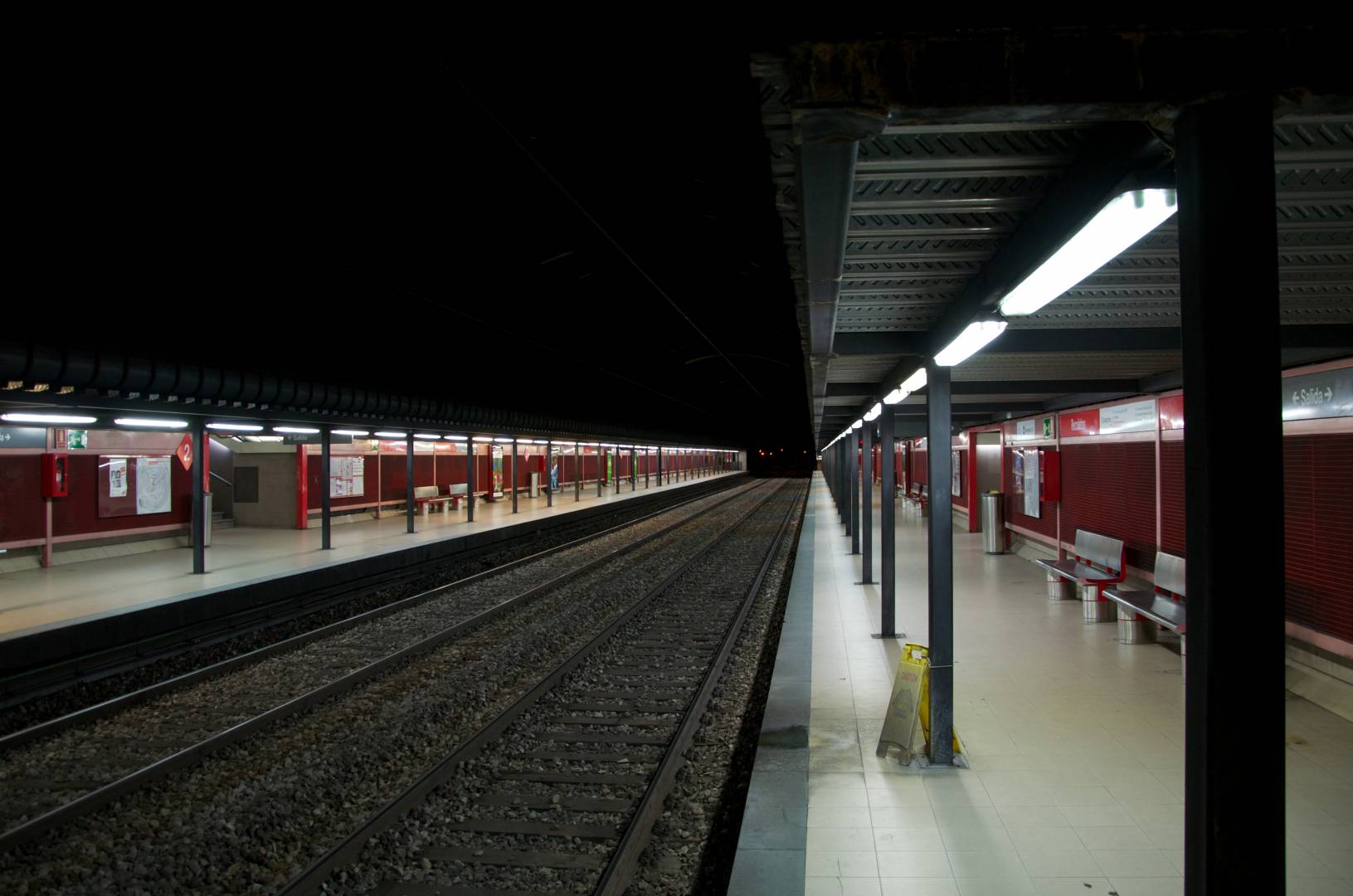 Adif reformará los andenes de la estación de Recoletos