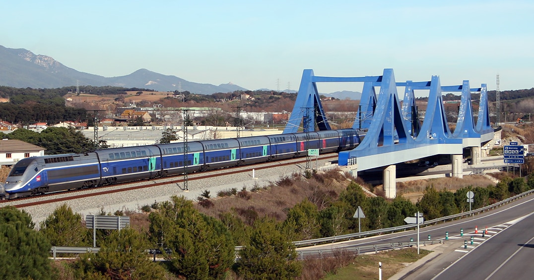Adif liberalizará la alta velocidad con paquetes de surcos