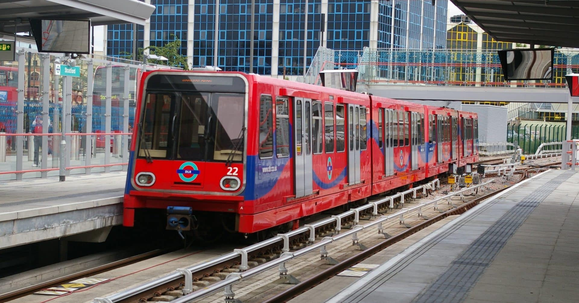 CAF fabricará los nuevos trenes del DLR londinense