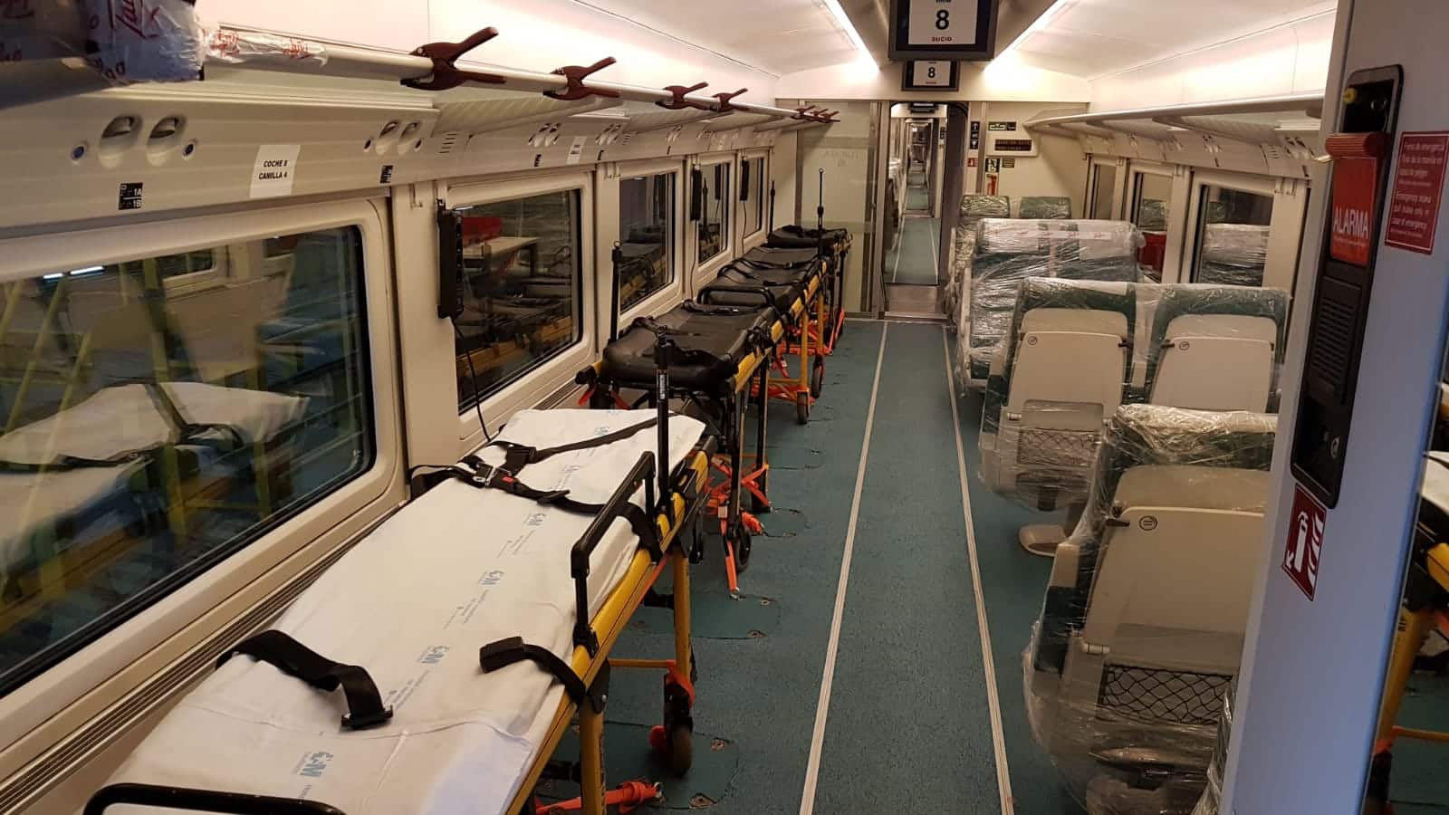 Los trenes medicalizados de Renfe se preparan para volver al servicio de viajeros
