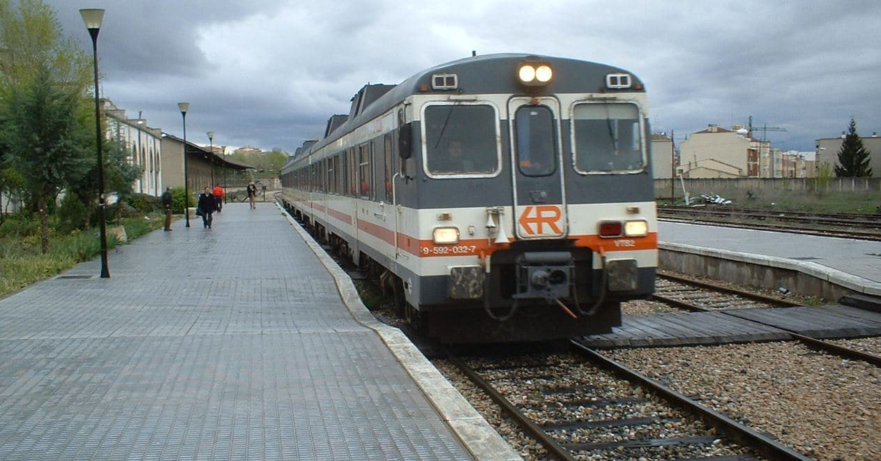 Huete promueve la mejora de la línea clásica Madrid-Cuenca-Valencia