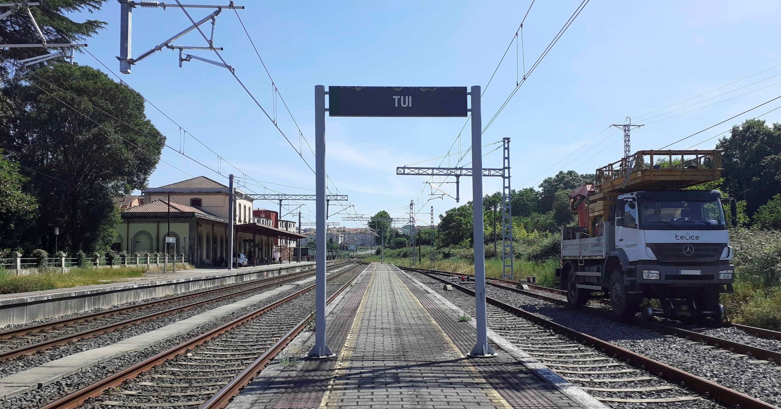 Adif pondrá este mes en tensión la catenaria entre Guillarei y la frontera portuguesa