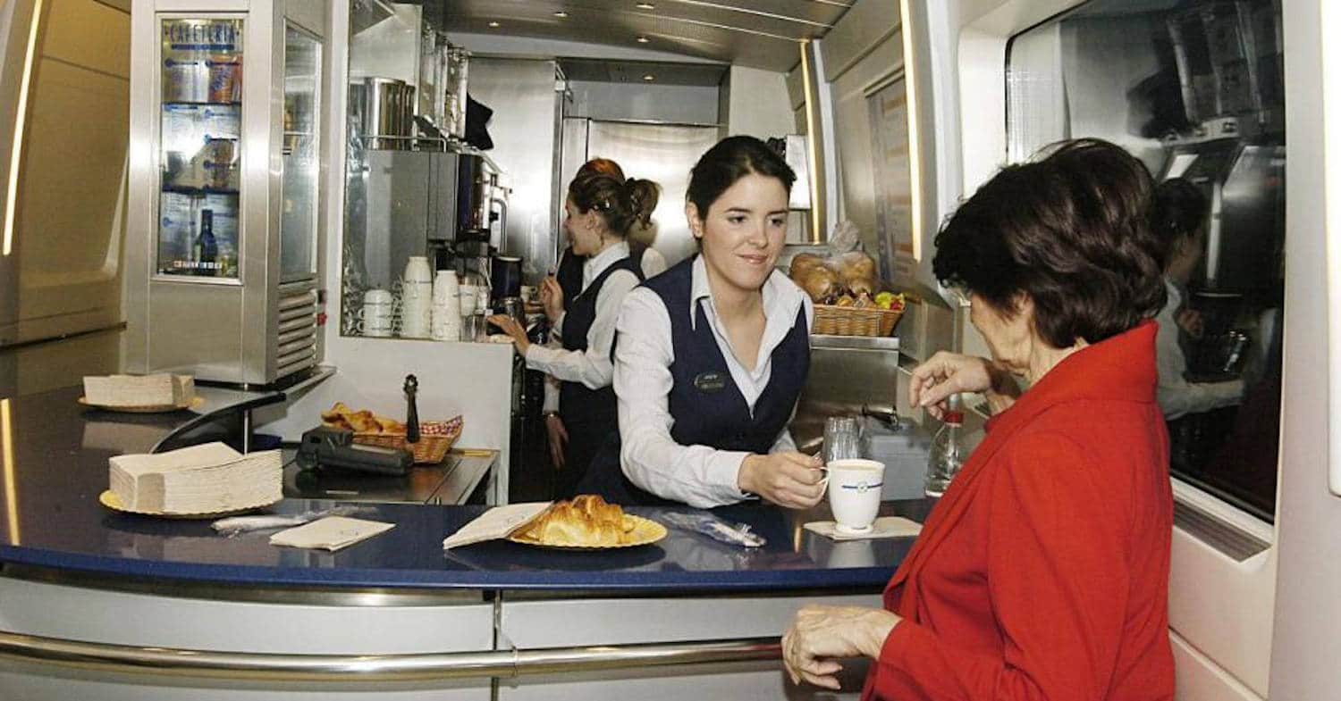 El concurso para los servicios a bordo de Renfe queda desierto