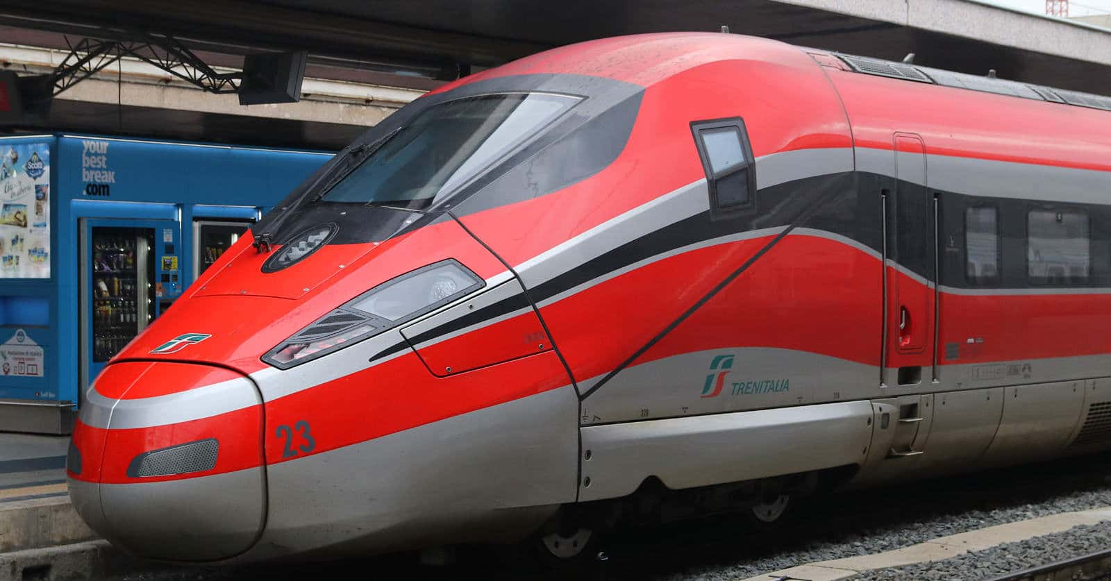 El primer tren de ILSA llegará a España en agosto para ser homologado