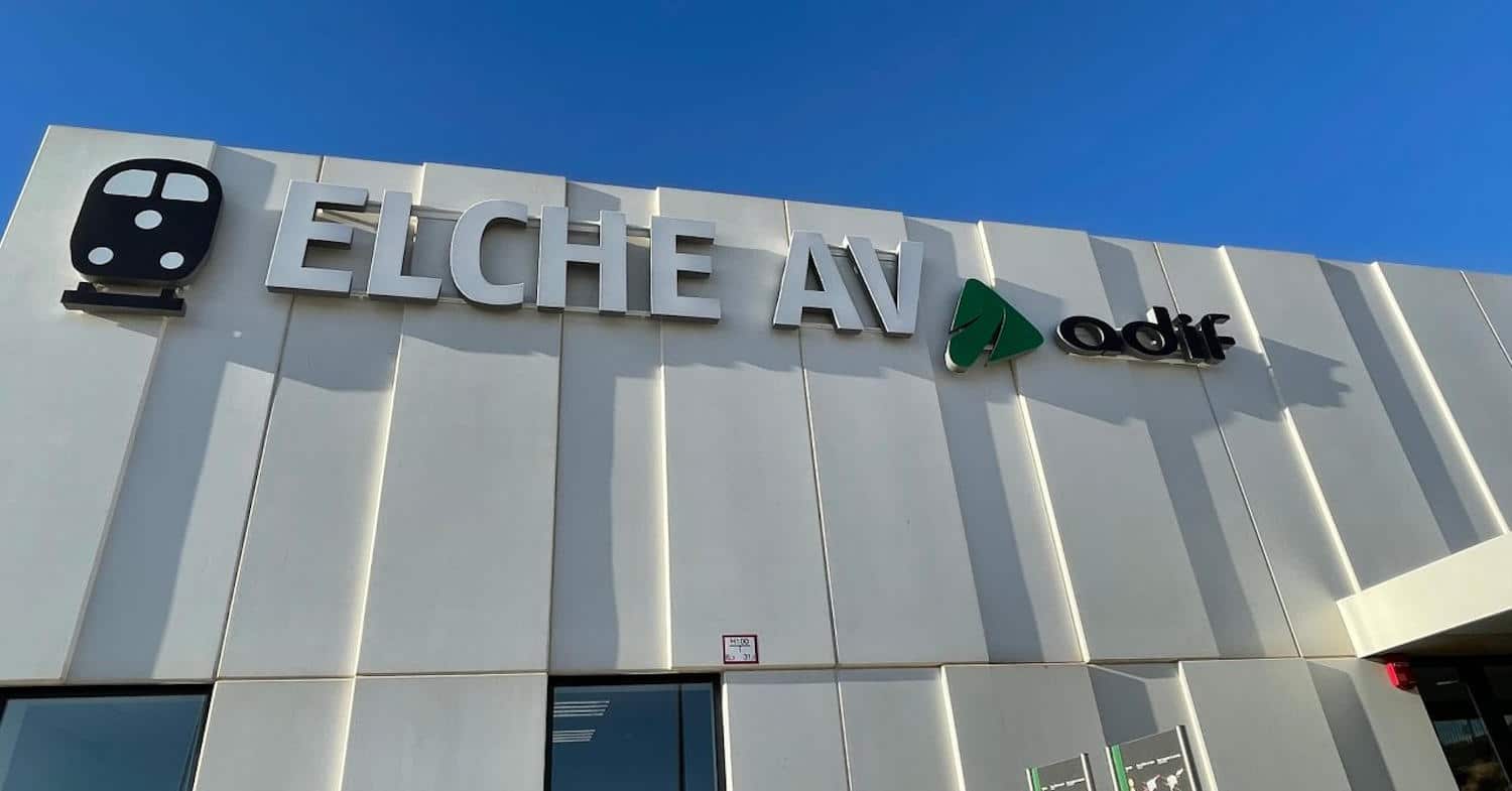 En servicio el AVE Madrid-Orihuela que acorta el viaje a Murcia