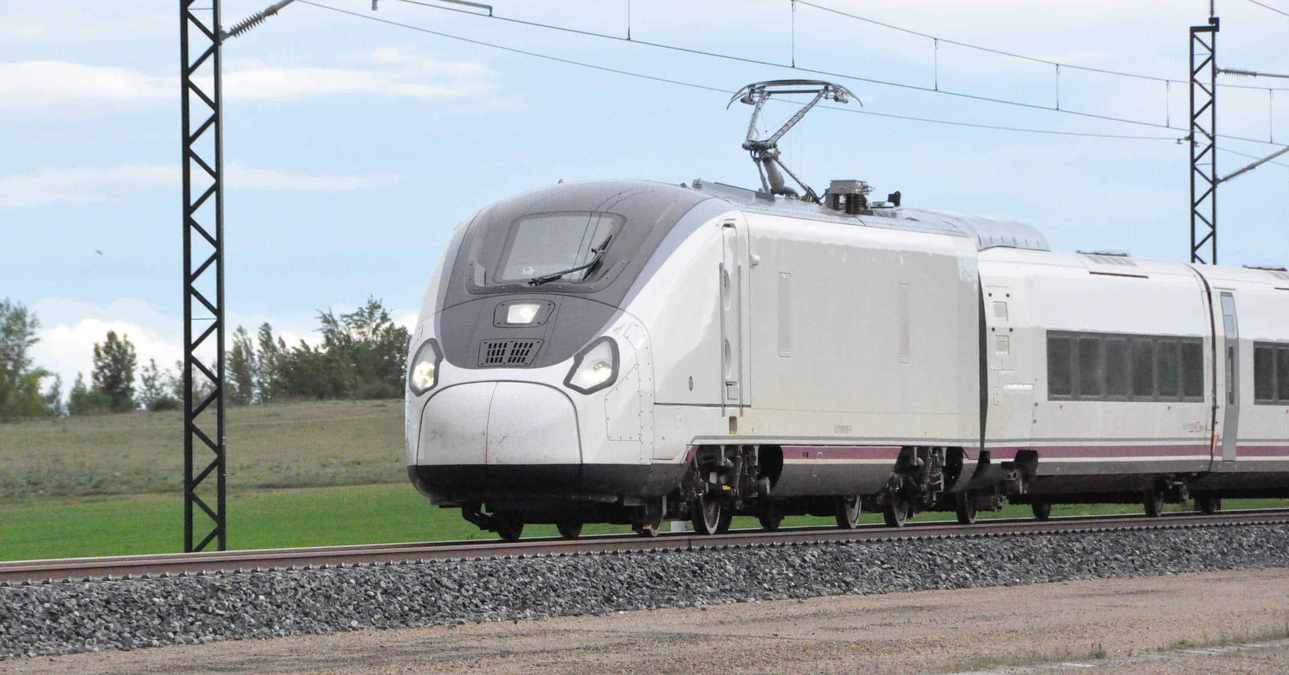 El Talgo Avril de Renfe alcanza los 363 km/h