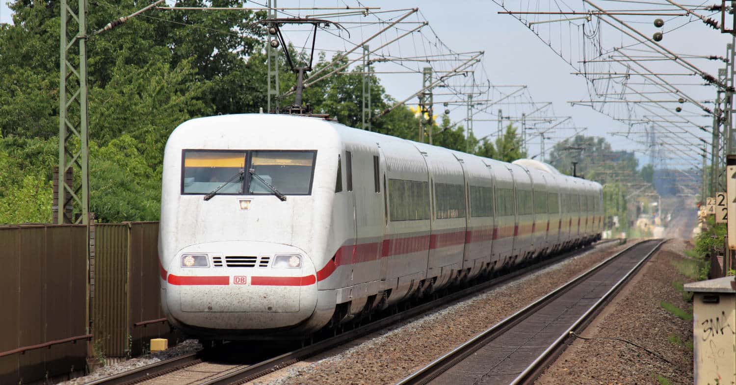 DB elige a ABB para modernizar la tracción del resto de los ICE 1