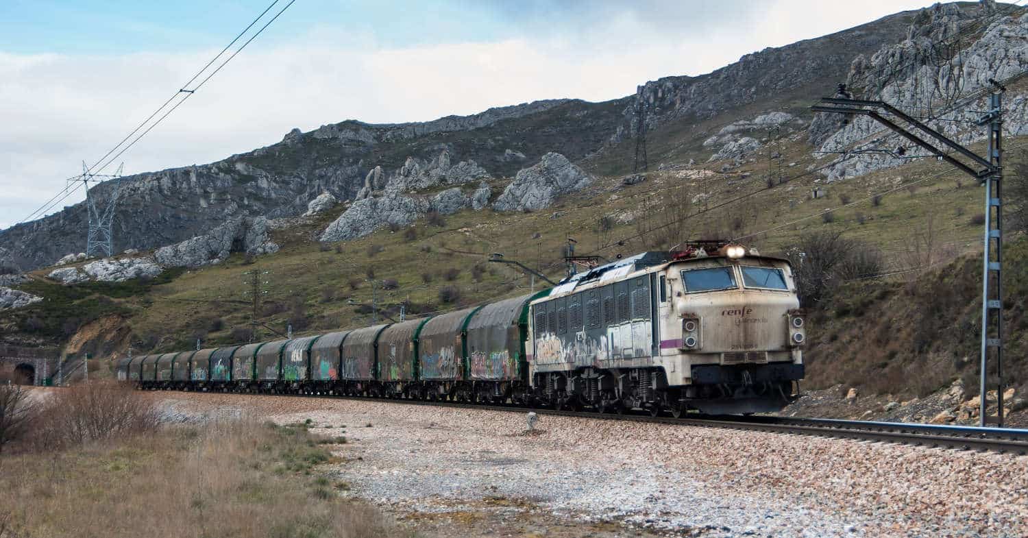 El MITMA planea invertir 24.200 millones de euros en ferrocarril hasta 2026