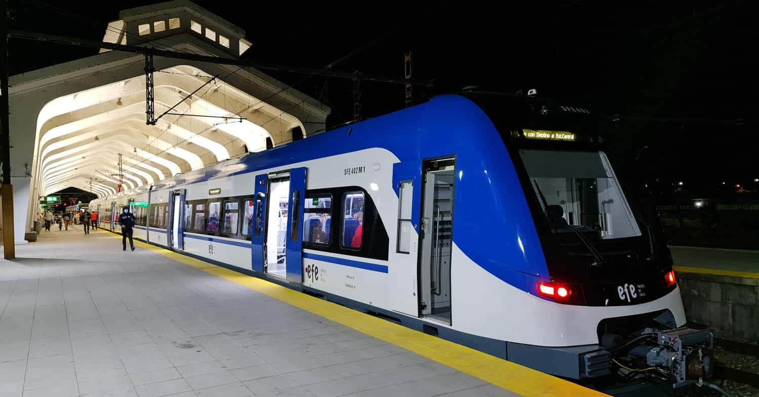 Entran en servicio los trenes fabricados por CRRC entre Santiago y Rancagua