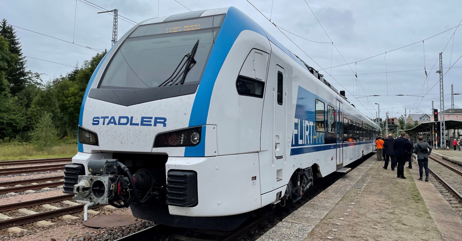 DB estrenará la electrificación parcial de líneas en 2023