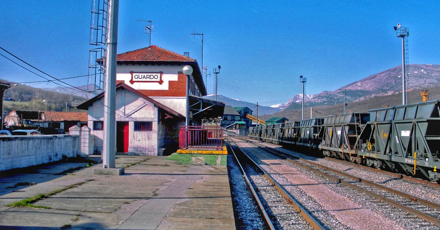 Adif licita la instalación del ERMTS Regional en un tramo del Ferrocarril de La Robla