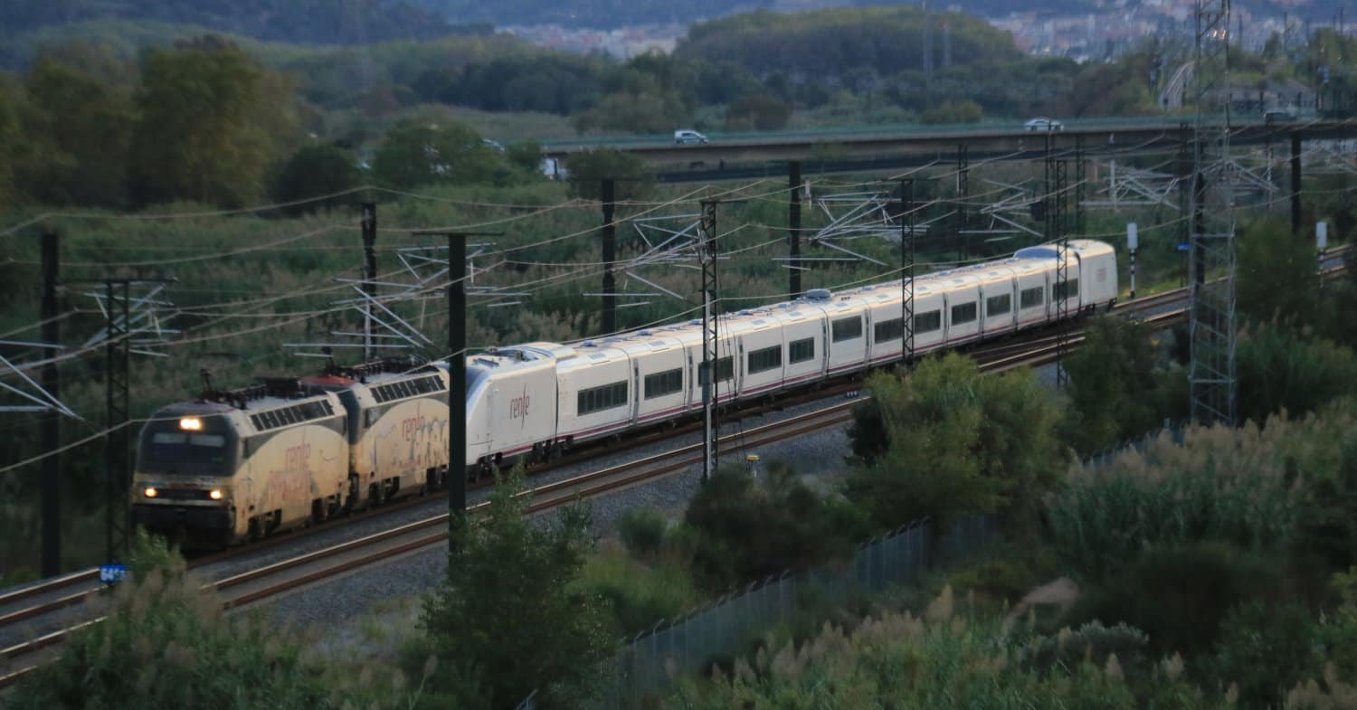 El primer Talgo Avril llega a Francia para iniciar la homologación