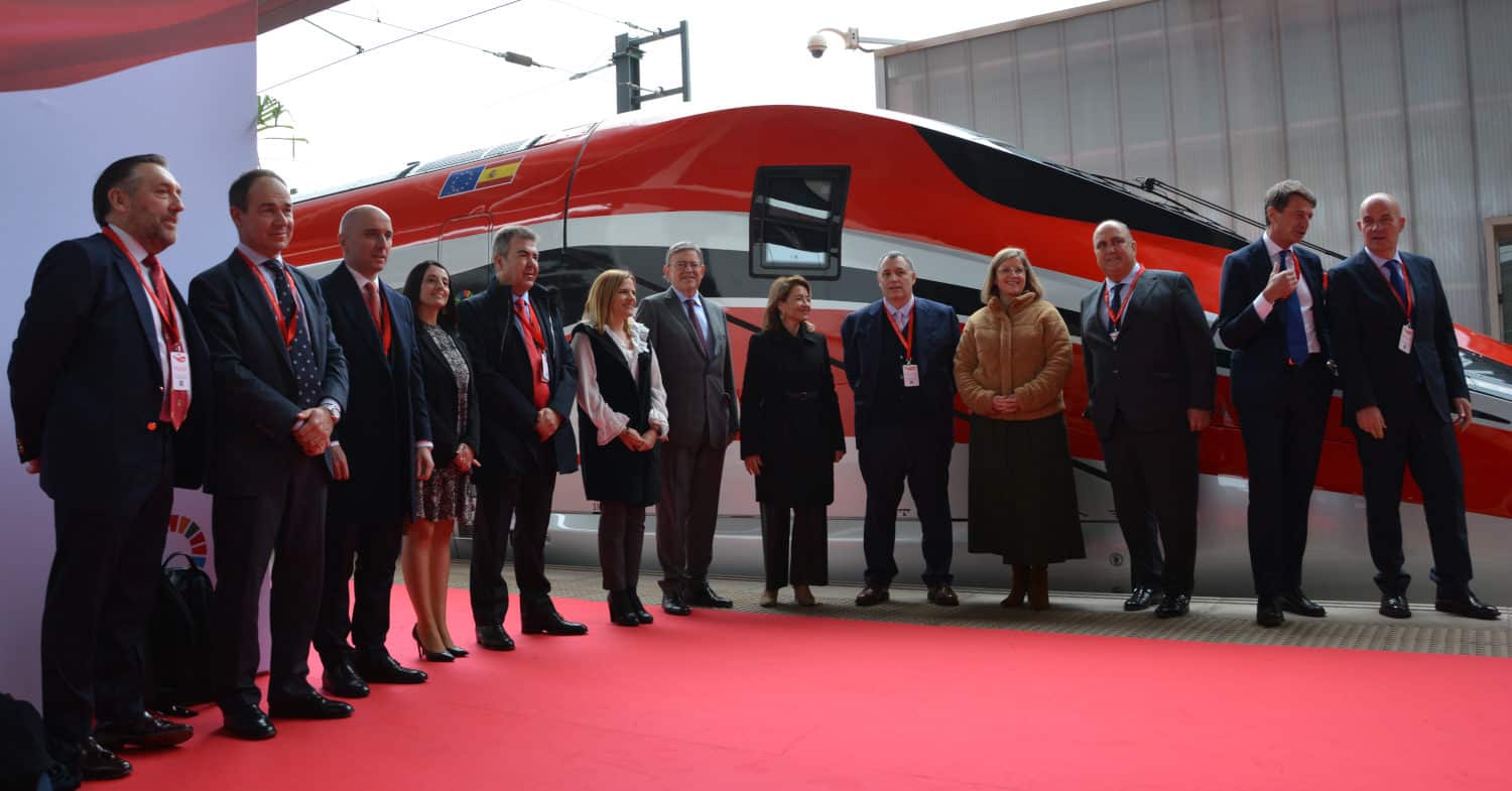 Raquel Sánchez inaugura los servicios de iryo con un viaje entre Madrid y Valencia