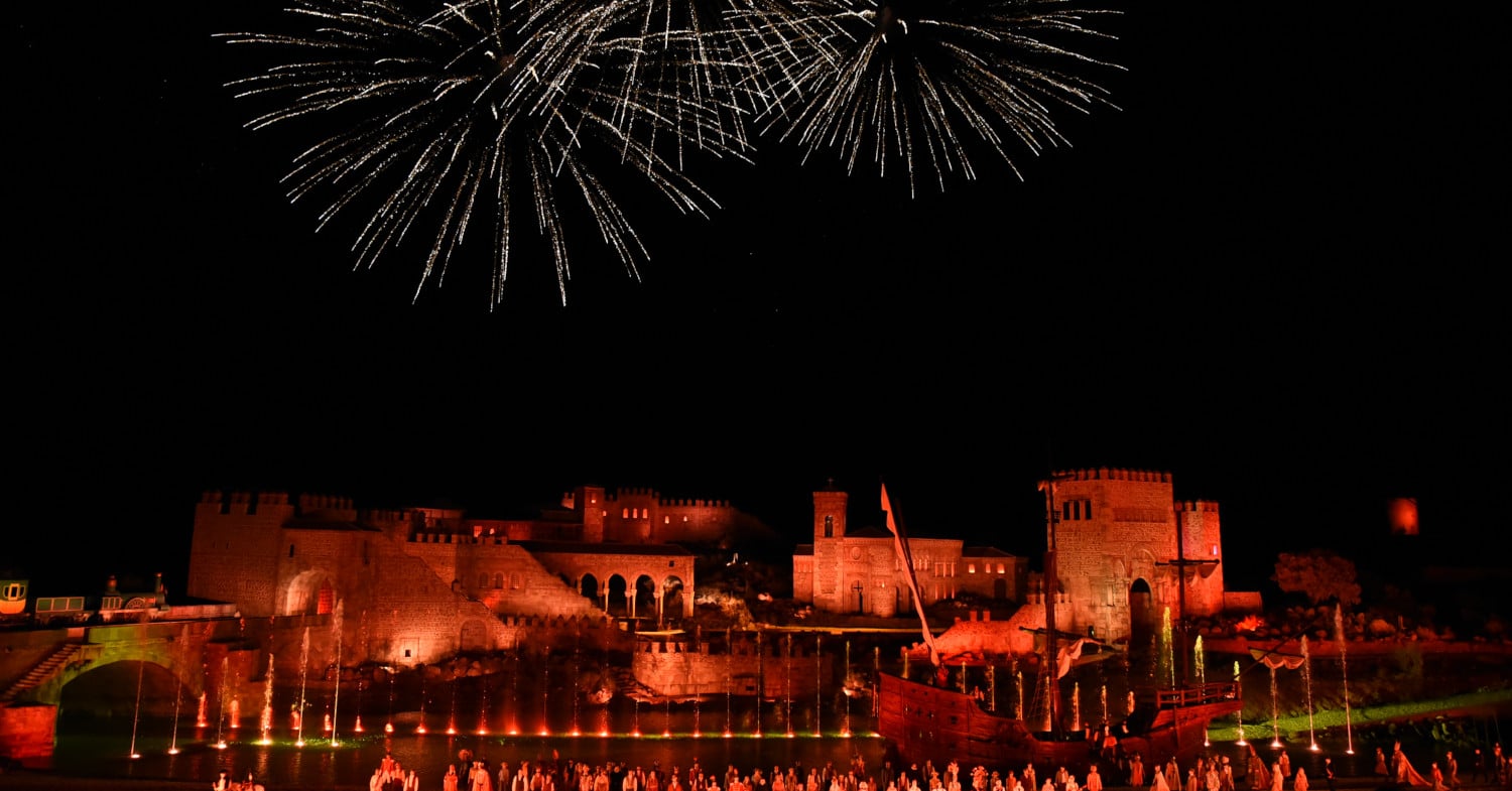 Renfe se convierte en transporte oficial del parque temático Puy du Fou