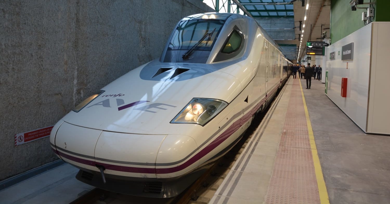 SM el Rey inaugura el AVE Madrid-Murcia