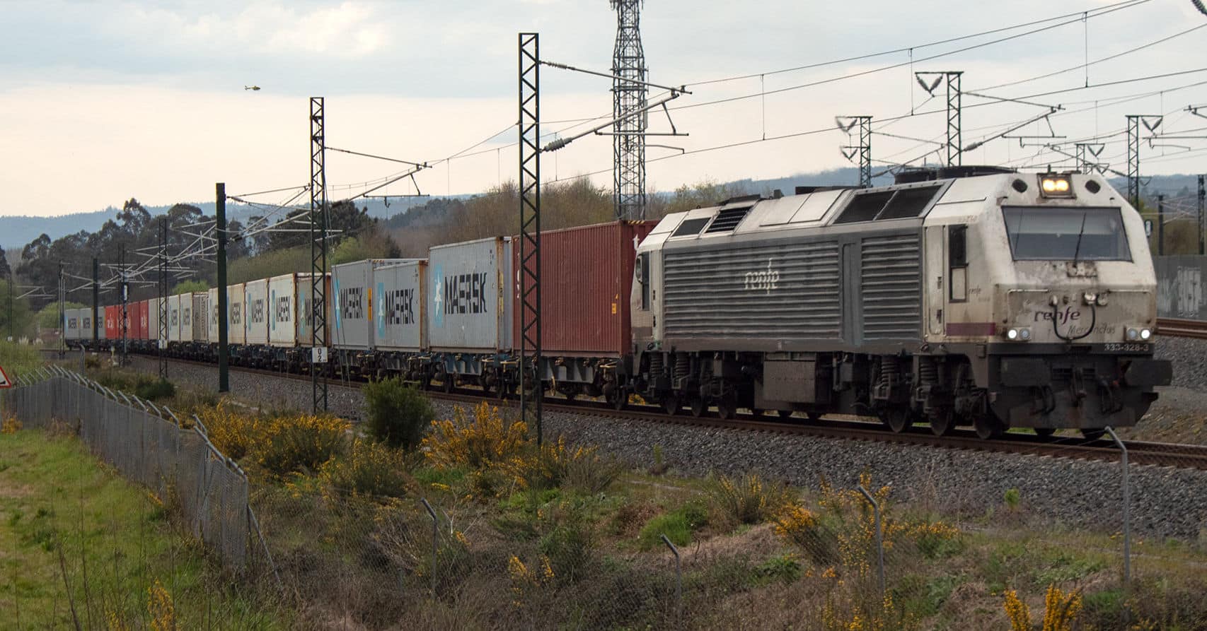 Maersk y Renfe Mercancías establecen un tren de productos refrigerados Algeciras-Madrid
