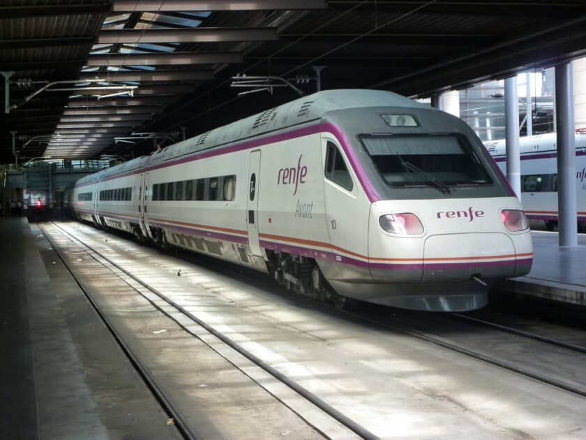 Aunque sean de alta velocidad, los servicios Avant son trenes OSP. © MIGUEL BUSTOS.