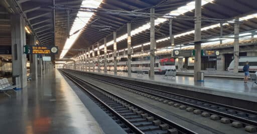 Platforms at Cordoba station. CFA1877.