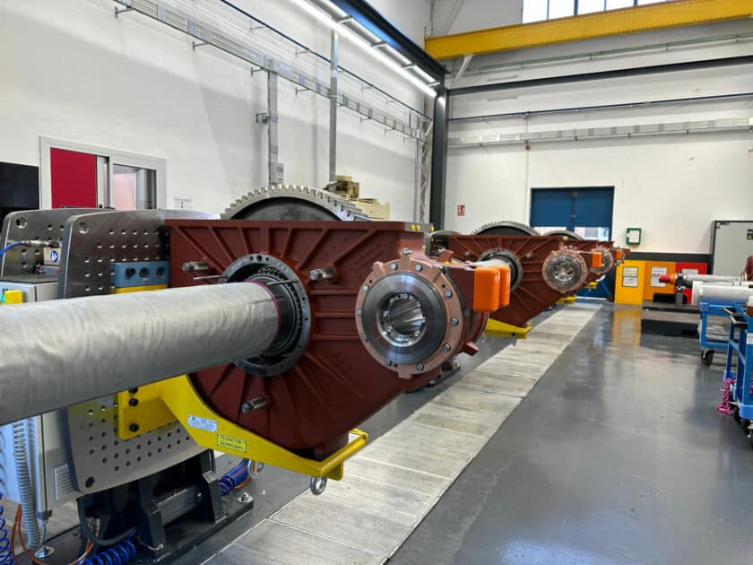 New Siemens production line in Cornellà factory. © SIEMENS MOBILITY.